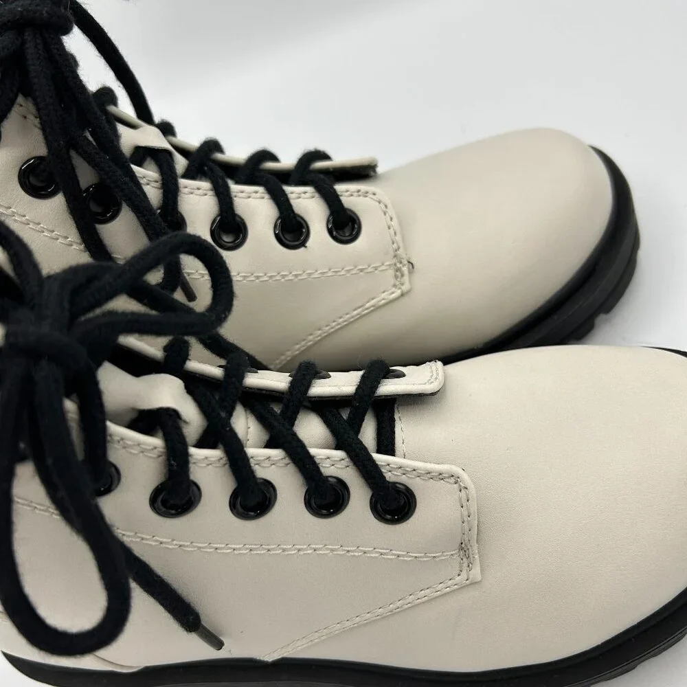 SODA Chunky White Lace-Up Combat Ankle Boots With Black Soles & Laces Size 8.5 - Picture 8 of 9